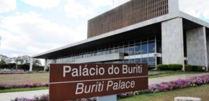 Estratégia do Distrito Federal é dizer que está em condições financeiras para contrair e pagar o financiamento para o BRB mesmo com avaliação negativa por parte do Tesouro Nacional