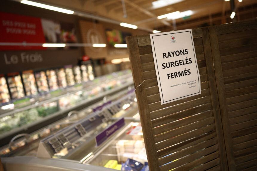 Ataque cibernético destrói alimentos em mercado na França - 13/10/2026 - Tec