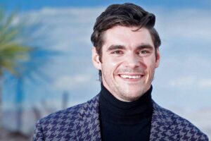 RJ Mitte deixa legado na inclusão após morrer aos 34 - 14/10/2026 - Equilíbrio e Saúde