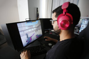 Governo pede fiscalização de jogos similares a bet: veja - 15/10/2026 - Tec
